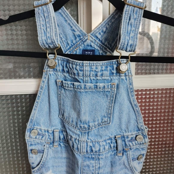 NWOT Gap Size 3T Jean Overalls - Picture 3 of 6